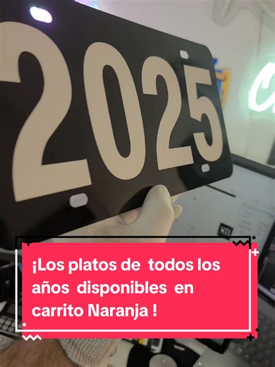 ¡Los platos de todos los años disponibles en carrito Naranja ! #year #2025 #2026 #yearplates #customplate