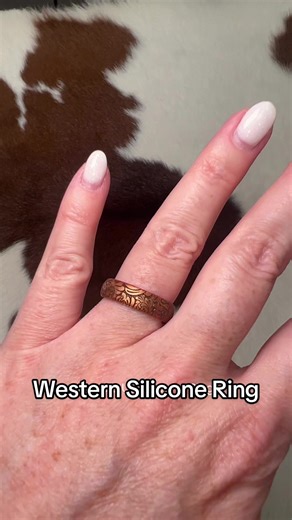 The most cowgirl silicone ring ever!!!🤩 #siliconering #westernaccessories #tiktokshopcreatorpicks #tiktokshopjumpstartsale #tiktokshopholidayhaul @Groove Life