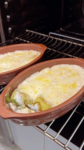 Speca me Kajmak në Tavë , Receta që nuk e keni provuar !! Receta Youtube Ikizlerin Mutfagi !! #yummy #delicous #food #gatim #youtube #recipe #yum #yemektarifleri #pite #simittarifi | Ne kuzhin me binjaket