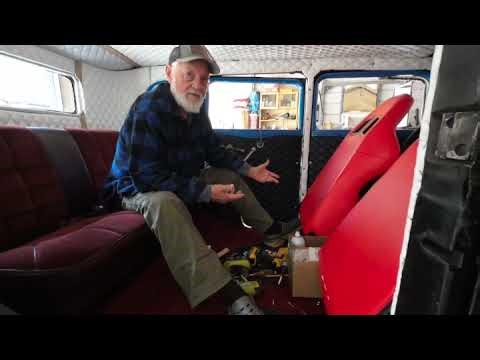 Back seat interior setup explaned for the 32 Studebaker sedan