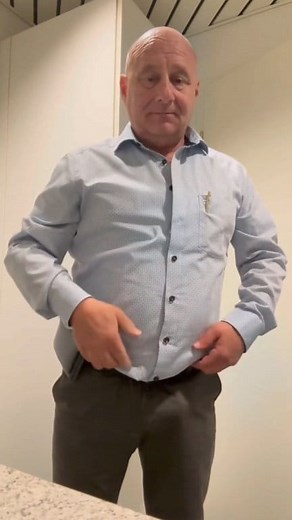 Just checking my tummy iam a bit fat now😄 | Gunawan Damanik