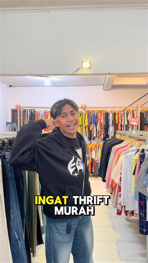 DORKAS.ORIGINAL on Instagram: "store 2 penghabisan paling mahal 20 k cewek cowok lengkap blazer CN HD Vest Chinos all item 20 k kaos japis celpen all item 10 k blouse kemeja 5 k jl dupak no 24 ( sebrang dupak grosir ) open 10.00 - 22.00 wekend open 12.00 - 22.00 weekday"