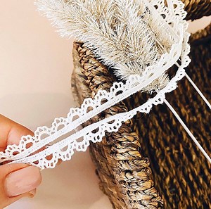 Crochet Cotton Lace Trim: Ivory Scalloped Venice Edging, 1cm Wide, by the Yard - Etsy