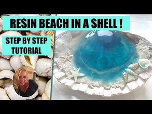 (61) Epoxy Resin Beach In A Shell