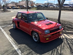An American in Paris... Test Drive: Renault 5 Turbo II