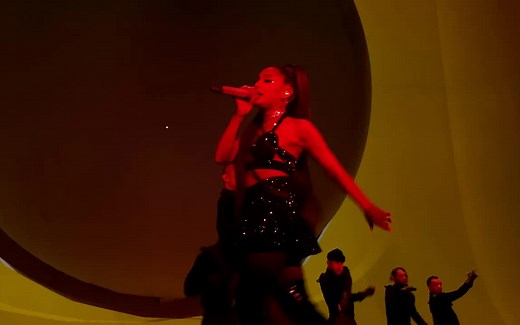 闪耀：Ariana grande - Into You（4K前排高画质）
