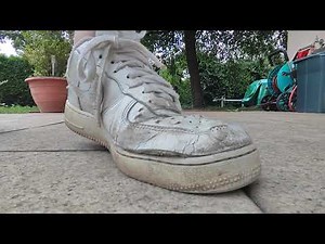 Trashed Sneakers: Shoeplay sockless in trashed Nike Air Force 1 in the summer heat.