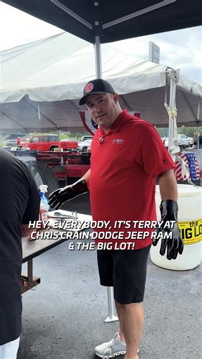 Big news! Right now at Chris Crain Dodge Jeep Ram & The Big Lot, get 0% APR for 72 months on half-ton Ram trucks & 0% APR for 60 months on Jeep Cherokees with third-row seating. Now is the time to buy—Come see us at Exit 121 in Benton and save thousands! | Chris Crain Dodge Jeep Ram