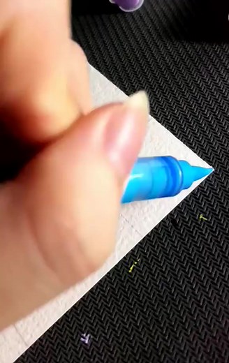 7.5M views · 10K reactions | #satisfying #asmr #asmrsounds #coloringbook #asmrcoloring #relaxing #colour #coloring #coloringtherapy #coloringwithme #art #asmrvideo #viral #fybシ | Drawing.Colorart | Facebook