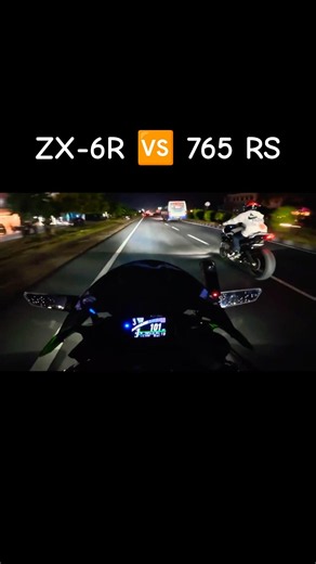 Kawasaki ZX-6R vs 765 RS | Roll-On Comparison #shorts #youtubeshorts #zx6r #race
