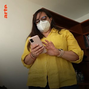 🇸🇻 Si la République centrafricaine et le Panama viennent d'adopter le Bitcoin en tant que monnaie officielle, elle ne fait qu'emboiter le pas du Salvador. Le pays d'Amérique latine l'a mis sur un pied d'égalité avec le dollar dès septembre 2021. Une expérience jugée avant-gardiste par certains, trop risquée par d’autres... Six mois après son lancement, le bilan est mitigé. ⤵ | ARTE Info