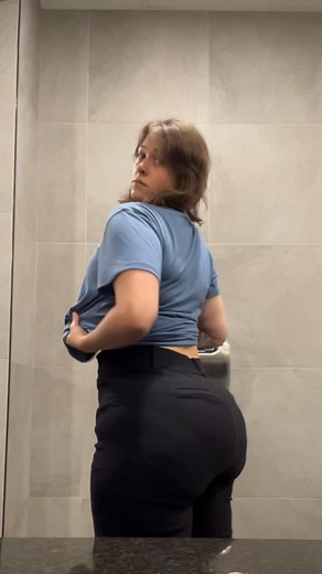 Moe Gray on Instagram: "Finally starting to lose again and gain muscle  trust the process #gymbros #glutesworkout #gymrats #gymmotivation #change #planetfitness"