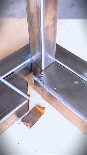 neat holo connection process at the corners #shorts