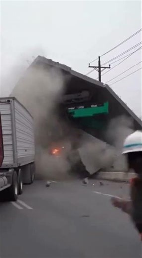 Extreme Construction Fail: Excavator vs. Semi Truck Disaster (CGI)