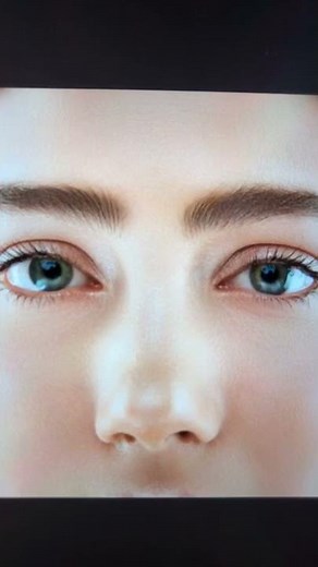 [Eye color comparison] Hazel eyes are very rare among Japanese people, and jet black eyes enhance...