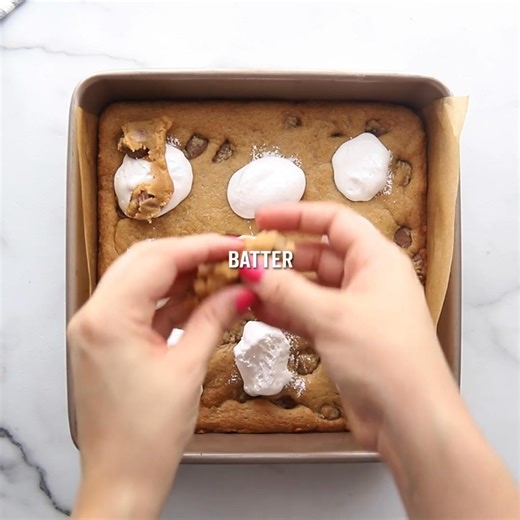 ❤️Recipe: https://recipesforholidays.com/fluffernutter-bars/ Have you ever tried Fluffernutter Bars?? | RecipeGirl