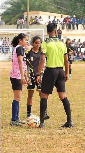 Football Teaches Us Never to Give Up in Life