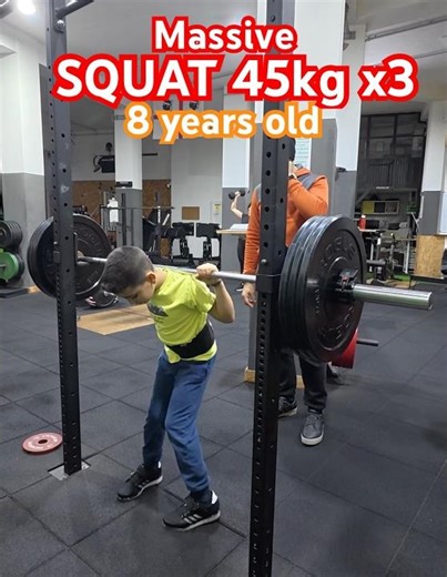 BABY 45Kg x3 SQUAT 8 years old #weighlifting #motivation #squatuniversity #training #powerlifting