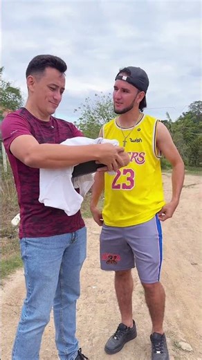 It's just a dirty mind 🤣🤣