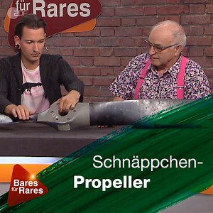 Der Propeller, -peller, -peller, immer schneller, schneller, schneller. 🚁🎵 Na, wer ist denn hier Propeller-Fan? | Bares für Rares