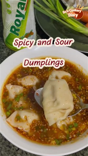 Spicy and Sour Dumplings Recipe (ချဉ်ချဉ်စပ်စပ် ဖက်ထုပ်)