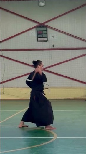 🇷🇴 Jason Nishime Demonstrates Kama Kata | Yamanni-Ryu Weapons in Romania 🥋