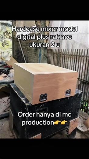 Hardcase Mixer Model Midas Plus for Miniatur Sound Systems