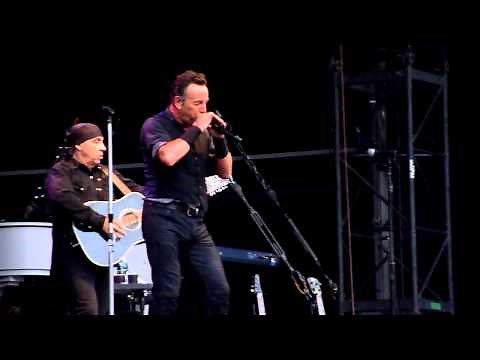 Bruce Springsteen, The River (harmonica introduction only in HD), Coventry Ricoh Arena 20 June 2013