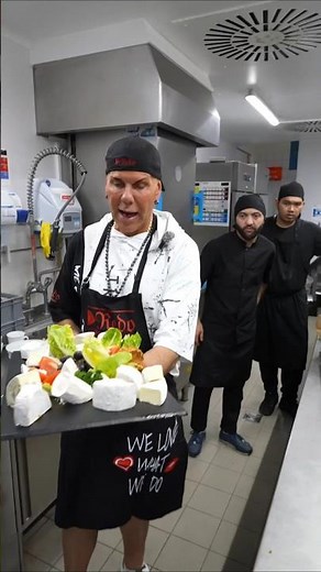 Make a cheese platter like a pro 😎