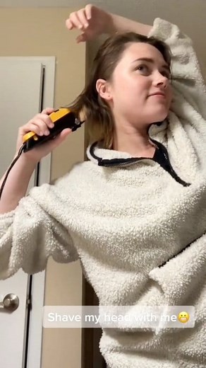 A beautiful lady proudly shows her new shaved look after a bold headshave transformation 💇‍♀️✨. Her confidence, calm smile, and glowing energy prove that true beauty doesn’t depend on hair — it comes from within. This after-look moment captures freedom, self-love, and a new beginning. Watch till the end to see how her fresh shaved head brings out her natural charm and confidence. 🌿 👉 Follow for more before-after headshave videos, emotional journeys, and inspiring transformations! --- 🏷️ Hash