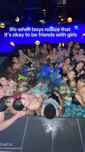 If only😩☹️ #fypシ #couples #boyfriends #bf #friends #hottub #summa