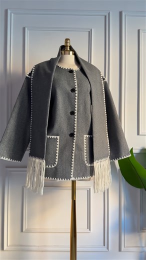 ‎براند ستور‎ on Instagram‎: "🩵براند ستور 🩵 . . سعر الجاكيت مع الوشاح ٢٥ الف تفاصيل القطع داخل الستوري . . صفحة خاصة للملابس الكورية المميزة والفريدة تصميمنا الخاص لأصحاب الذوق الرفيع . للطلب مراسلة الصفحة او على رقم الواتساب المثبت 07865084273 #فستان #فساتين #فساتين_مناسبات #فستان_طويل #فساتين_ناعمه #فستان_ناعم #فستان_ناعم #ملابس_بنات #فستان_العيد #مشد #كلاسك #فنتج_ستايل #فكتوري #شتاء #كوتات_شتوية_كوت_شتاء_نسائية_شتاء #وشاحات_شتويه"‎