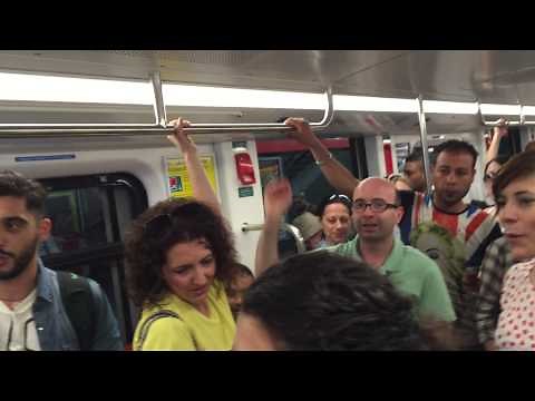 Flashmob ABBA Metro Milano - The 70's Show by I Viaggiattori
