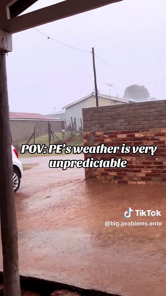 One moment it’s sunny the next the wind starts blowing then boom a whole storm ⛈️ 📍😂#bigproblems #viral?tiktok🥰 #crazy #weather #fyp