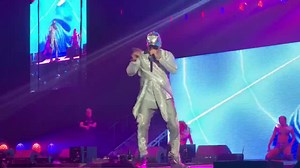 WISIN & YANDEL EN VIVO! 🔥😱😍🥺 Gracias Chicago por apoyarnos en los eventos en los que somos parte de. ❌🥺🙏🏽 No olvides etiquetarnos en tus vídeos y fotografías estaremos reposteandolas en Nuestras Historias. Gracias @wisinyyandel @yandel @wisin por un excelente show memorias inolvidables Gracias @cmnevents por dejarnos ser parte de este. 🙏🏽 #comoantes #comoantestour🌎🥋🥋 | Dale Play