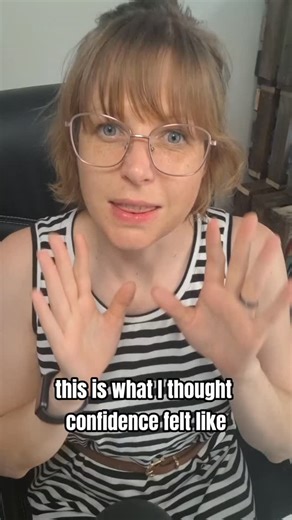 I have realised that confidence doesn't mean that I dont feel fear or nervous or anxious and this applies to your English too. But what it does mean is that I am able to use those emotions and work through them and still speak. #confidentcommunication #angielski #englishmotivation #ingles #englisch | English with Jessica - Syntax English