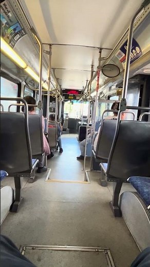 Bus' 914 New Flyer DE40LFR Start up (Route 43 Waiawa)