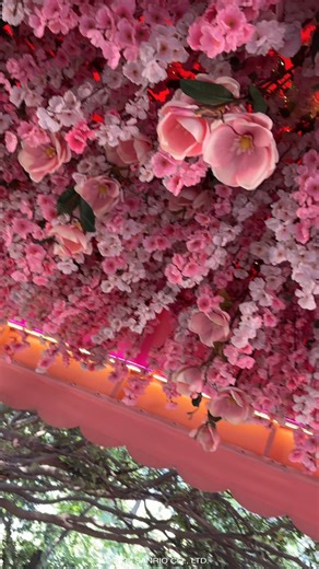🌼 Vive la experiencia más cute en Hello Kitty Café Château.🎀✨ Sabores deliciosos, detalles adorables y momentos para recordar.🍰💖 Un lugar donde la magia y la ternura se encuentran.✨💗 | Hello Kitty Café México