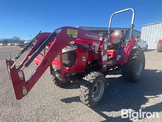2021 Mahindra 1635 Compact Utility Tractor w/ 1635L Loader