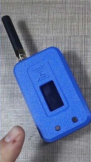 Testing a LoRaWAN Gateway with 2 Simple DIY Devices