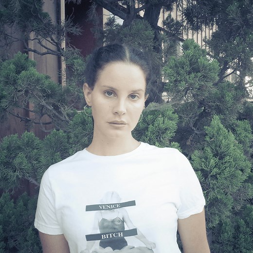Lana Del Rey – Mariners Apartment Complex