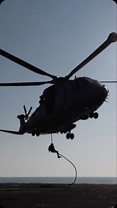 Merlins in the Outback? Sounds like the Wizards of Aus... 🇬🇧 🇦🇺 Using RFA Argus as their base helicopters of 845 NAS have pushed machine and personnel to the limit supporting #RoyalMarines on a 6-week desert/bush exercise. #commandos #australia #expredatorsrun #militaryexercise #training #ukmilitary #defence #itsastateofmind #fitness #royalmarinestraining #reels | Royal Marines