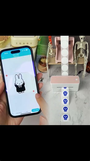 Printing cute stickers with M221 label maker.#study #labelmaker #sticker