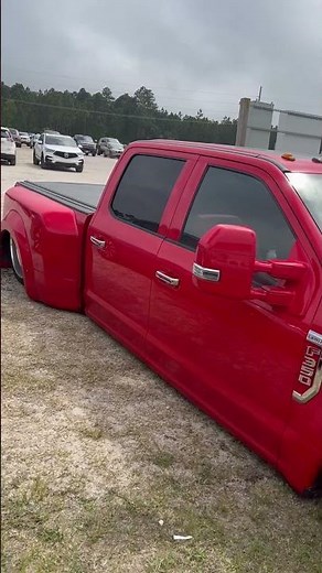 bagged dually ford at truck show built by phat phabz