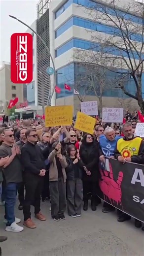 Gebze Öğretmenleri İş Bıraktı: Eğitimde Şiddete Karşı Güvenli Okul Çağrısı