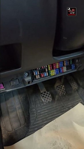 VW Seat Audi Skoda trick: switch in the footwell decides on MOT – daytime running lights off?