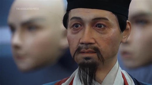 Scarily lifelike robots on display in Beijing