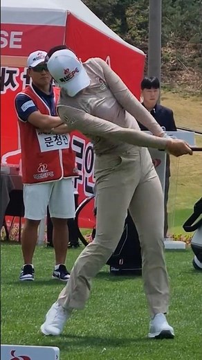 역시 문정민프로의 파워는 대단하네요.252야드 장타 7위의 드라이브티샷 슬로우모션 스윙 #KOREA#GOLF#KLPGA#미녀#Beauty#골퍼#golfshorts#골프쇼츠#골프