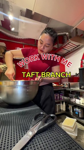 Happy Monday 🫶🏻 #storytime #dayinmylife #baking #smallbusinesscheck #foodbusiness #cooking #baking #dreamworks #fyp #Foodie #manila #dlsu #kuhmealph #foodie #dreamjob