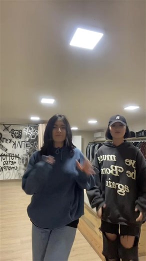 sister’sTs (@viktoriya_ymd)’s videos with